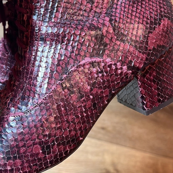 Kate Spade Lake Maroon Snake Embossed Lace Up Boots Size 10M - Picture 8 of 12